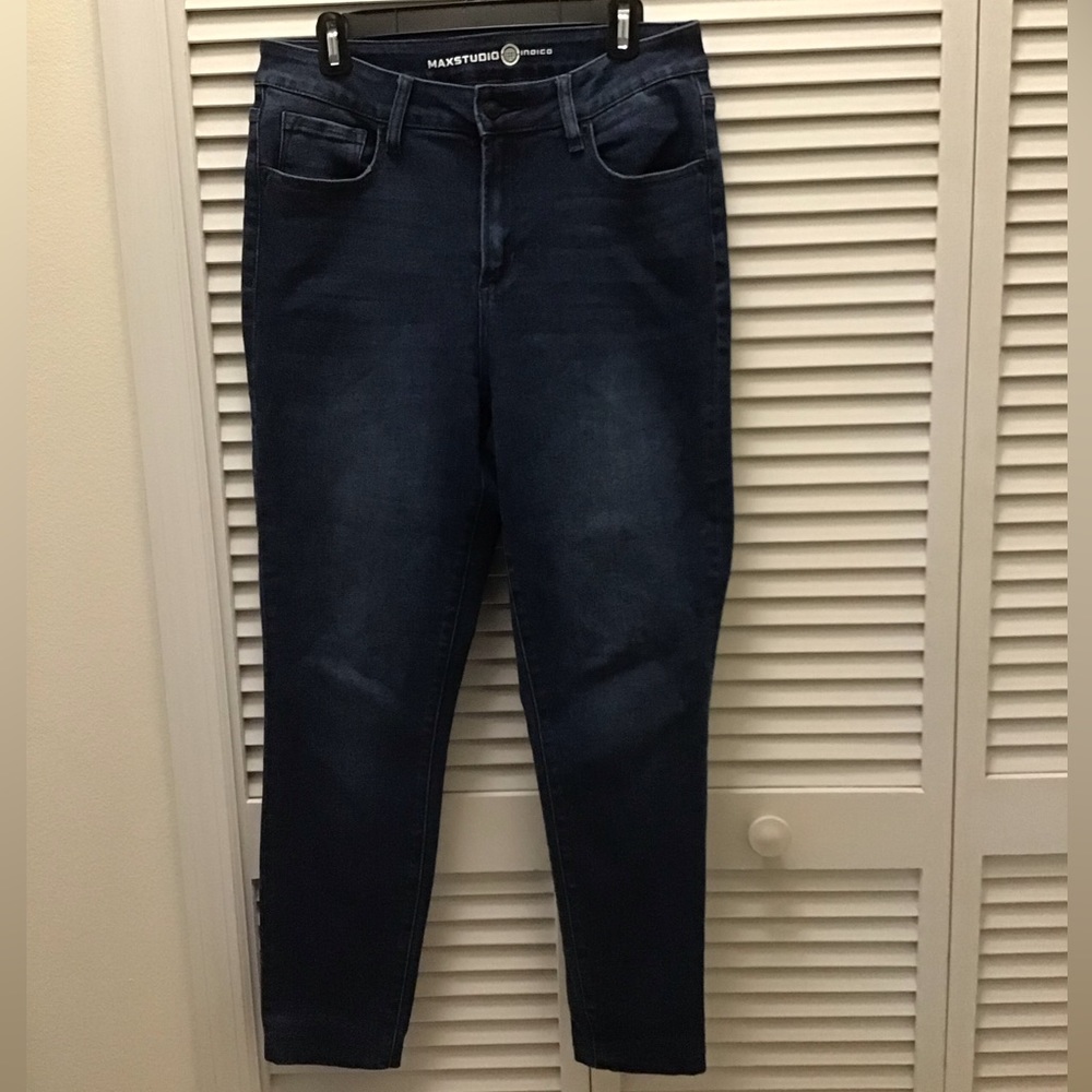 Max Studio high waisted jeans